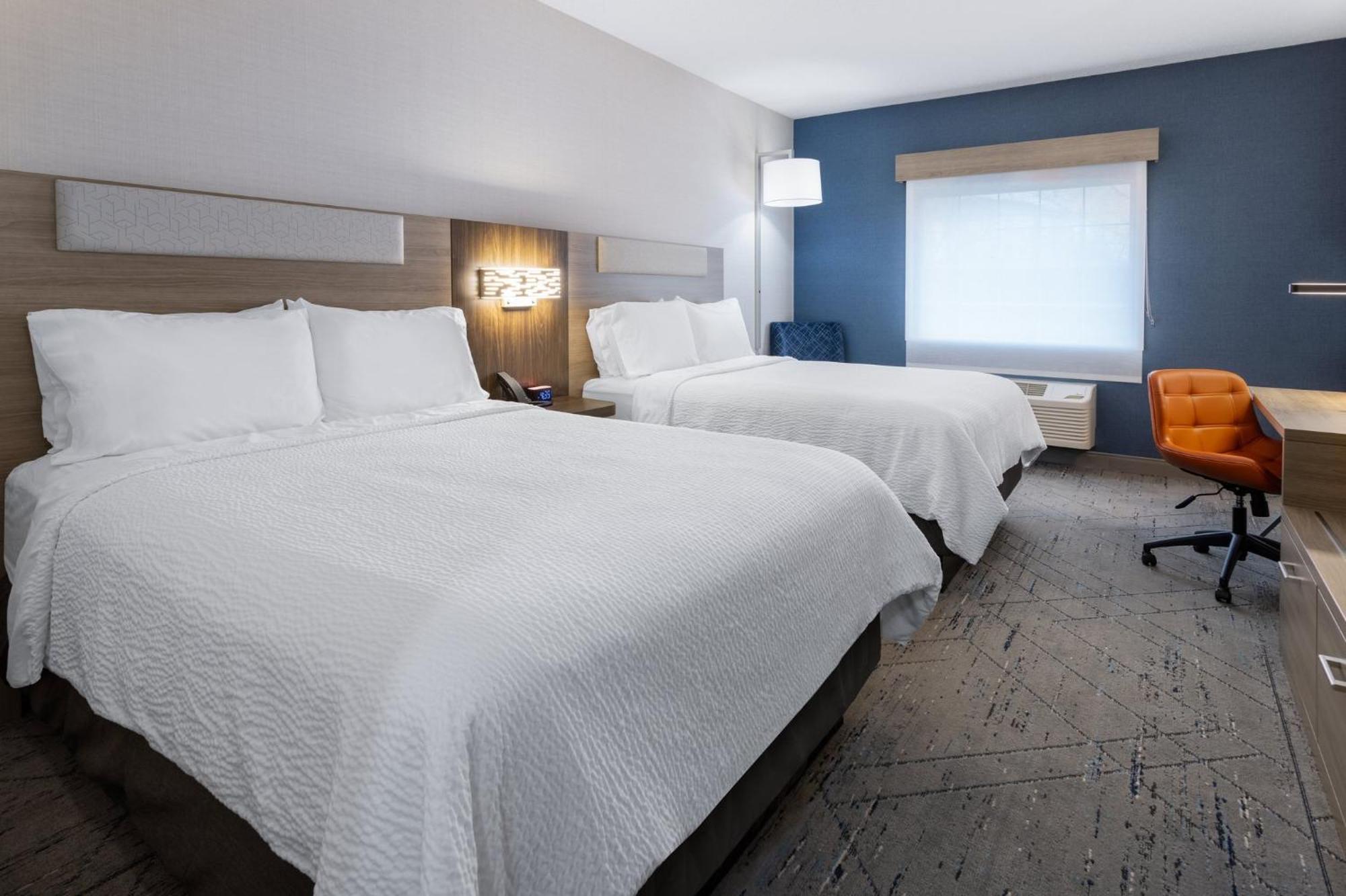 Holiday Inn Express Hotel & Suites Center Township, An Ihg Hotel Monaca Экстерьер фото