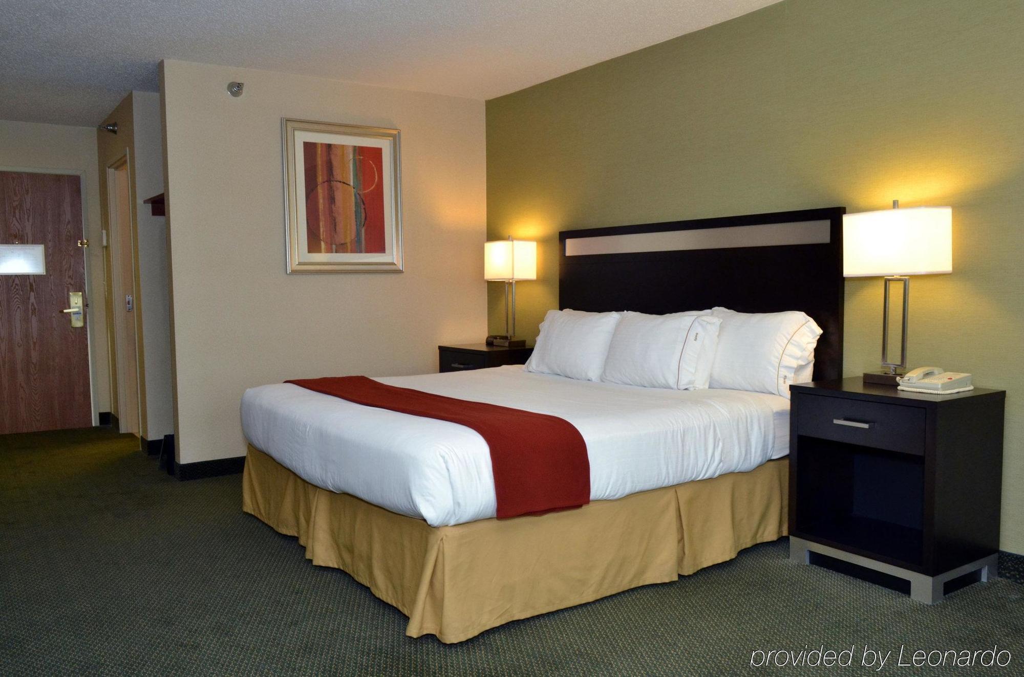 Holiday Inn Express Hotel & Suites Center Township, An Ihg Hotel Monaca Экстерьер фото